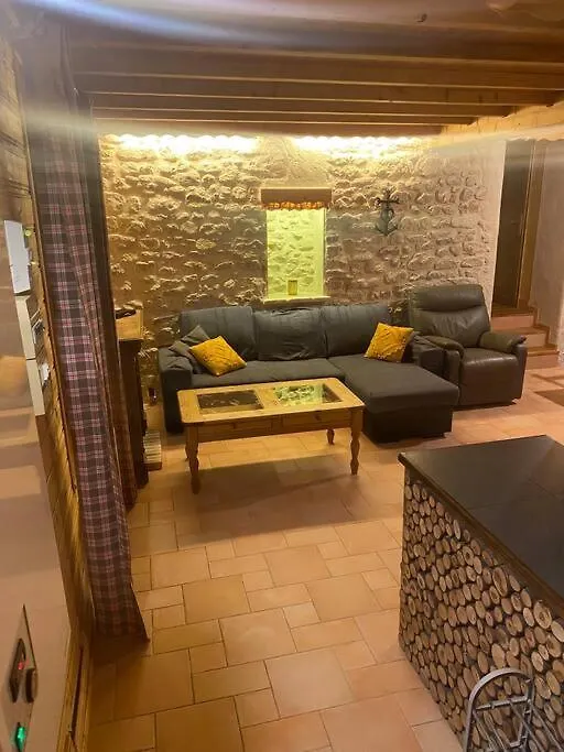 Apartment Appartement Chaleureux Rencurel France